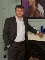 Dr John Tanqueray Photo